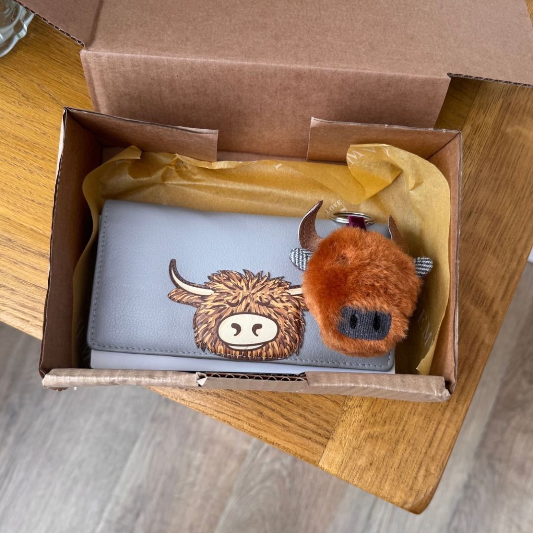 Gift Boxed Leather Highland Cow Purse & Keyring - Image 6